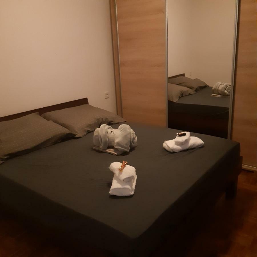 Max Apartment